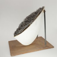 Befestigt (Keramik, Stahl, Eisen, 30 x 28 x 28 cm)